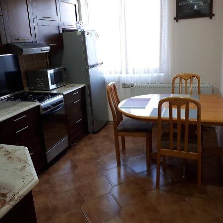Apartment Archil Батуми Екстериор снимка